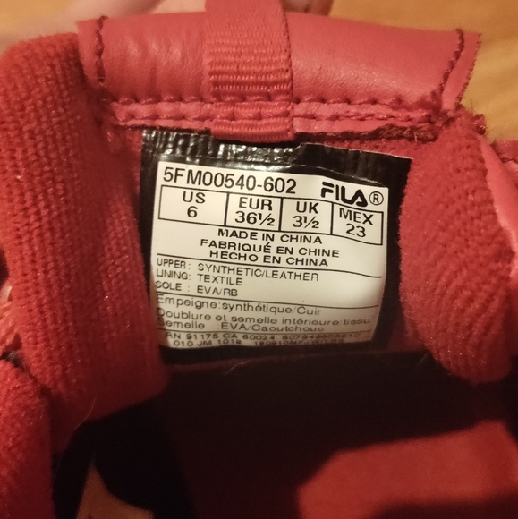 RED FILA DISRUPTOR 2 - Picture 4 of 4